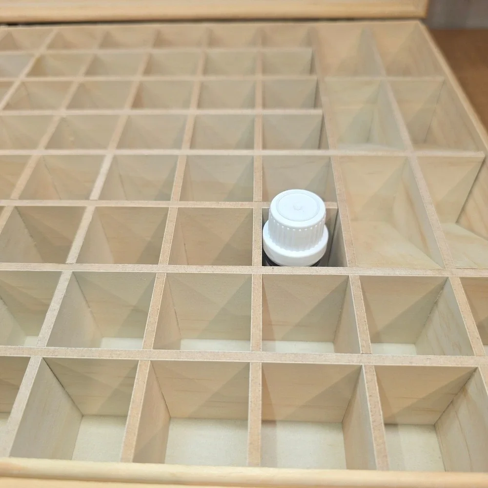 doTerra Essential Oil Engraved Wooden Storage Box Holds‎ 68 Bottles + foam pad
